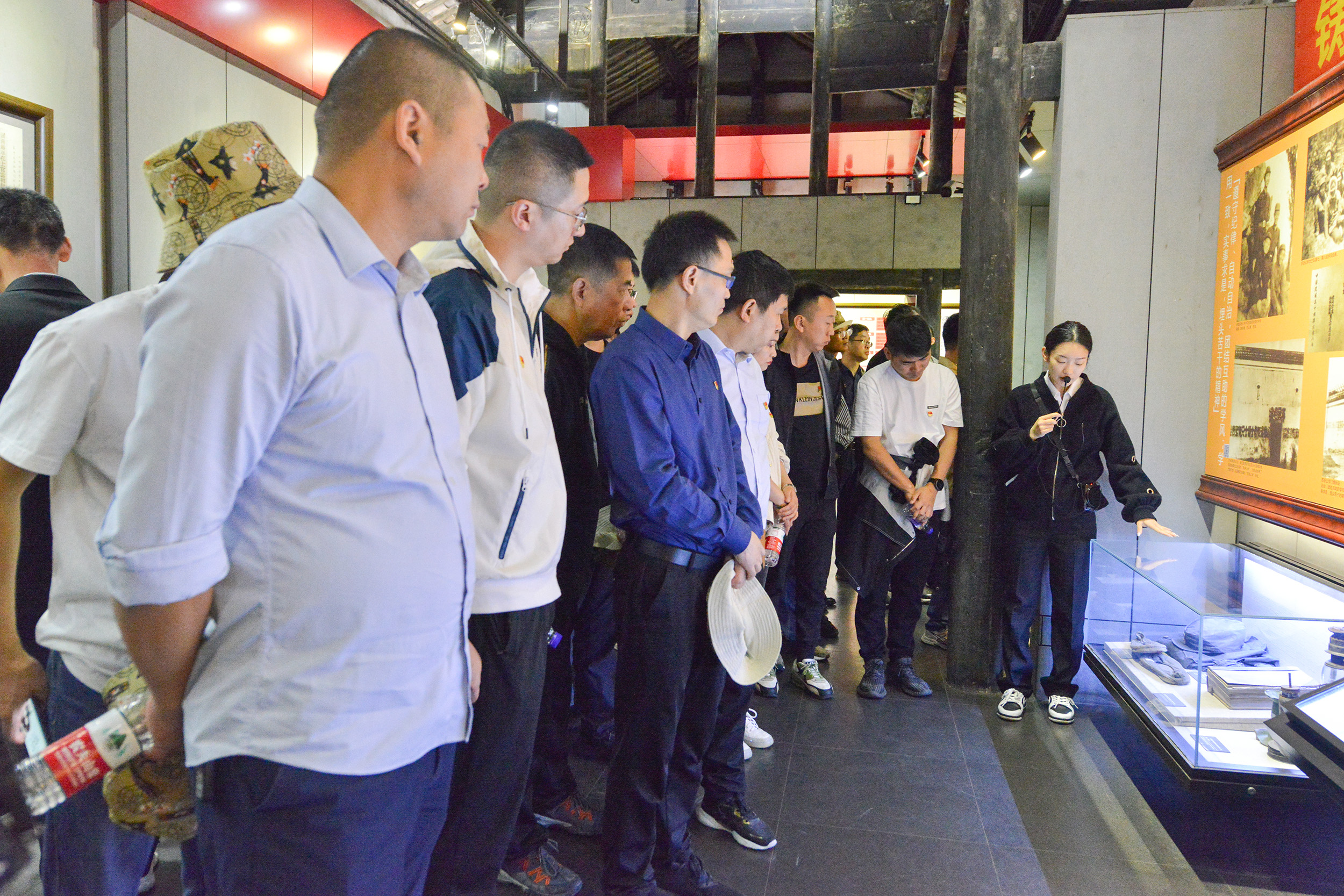 走訪紅色基地 領(lǐng)悟初心使命——巨人集團(tuán)黨委開展黨建活動(dòng)