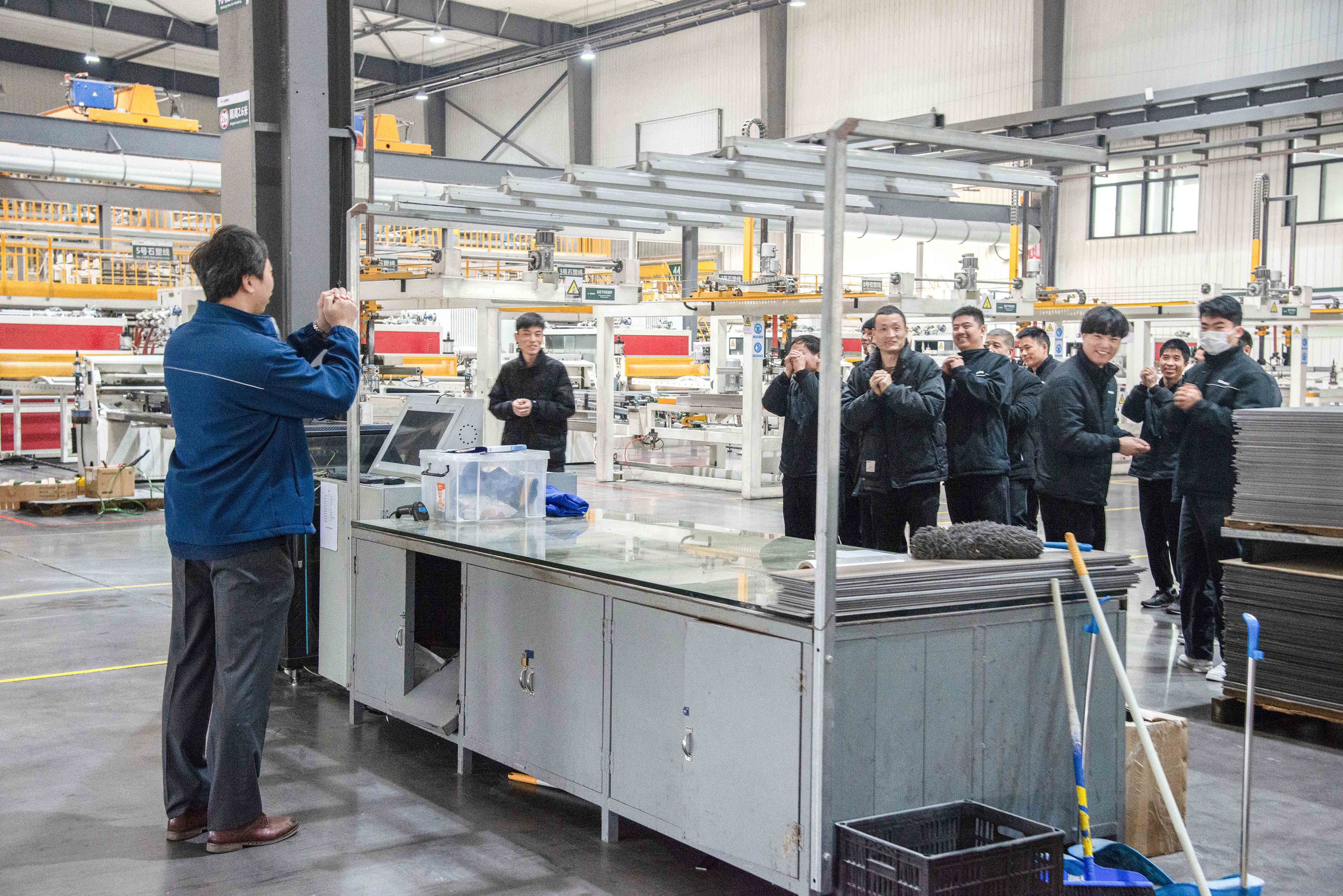 祥龍騰飛迎開(kāi)工 春到巨人工業(yè)園 祥龍騰飛迎開(kāi)工 春到巨人工業(yè)園