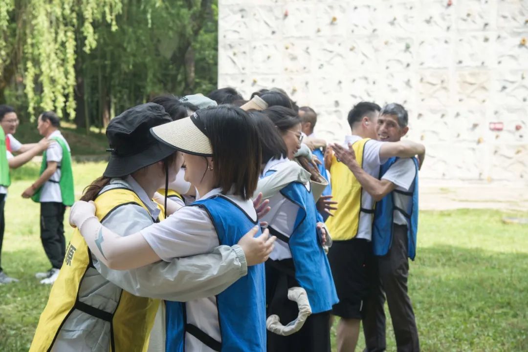 熱辣滾燙 揚(yáng)帆未來(lái)——巨人集團(tuán)公司團(tuán)建之旅 熱辣滾燙 揚(yáng)帆未來(lái)——巨人集團(tuán)公司團(tuán)建之旅